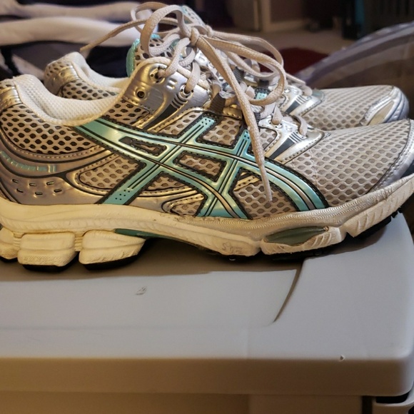 asics cumulus 11